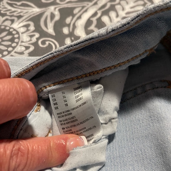 American eagle - Picture 2 of 5